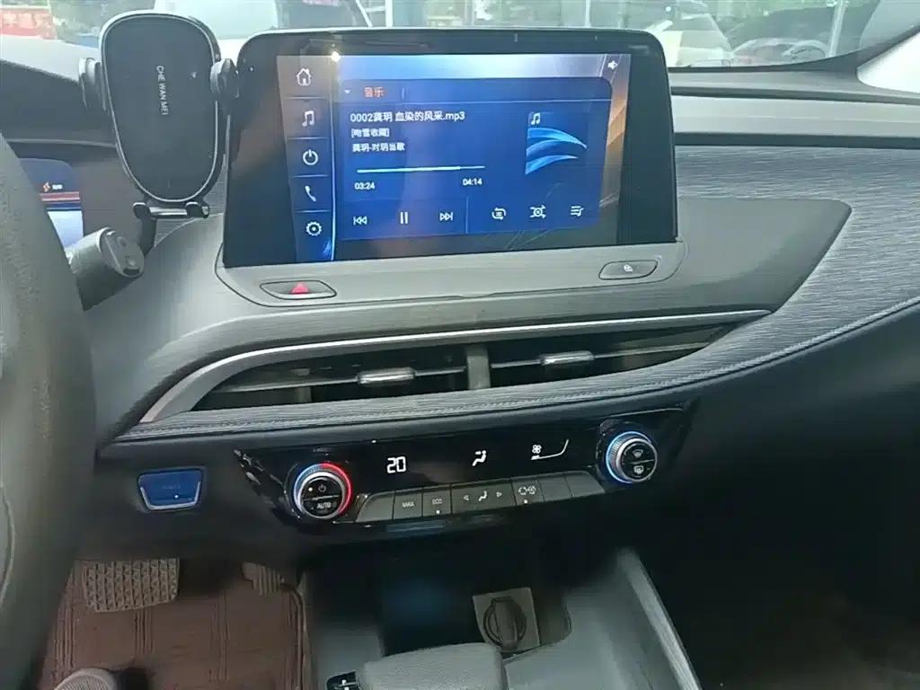 Buick Velite 6 2024 450km Travel Edition — миниатюра 13