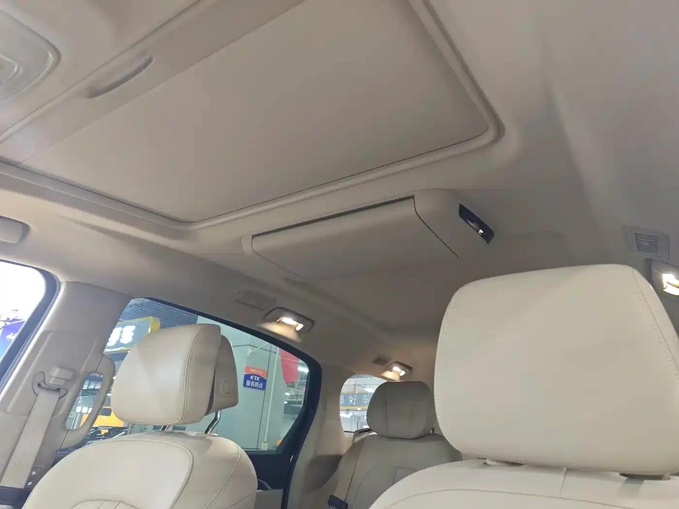 Buick GL8 PHEV 2025 Land Cruiser Premium Edition — миниатюра 17