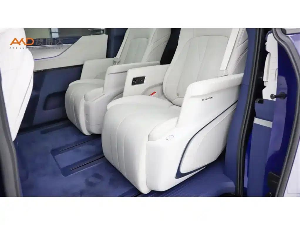 Buick GL8/1.5T/2024/Luxury Edition 6-seater — миниатюра 7