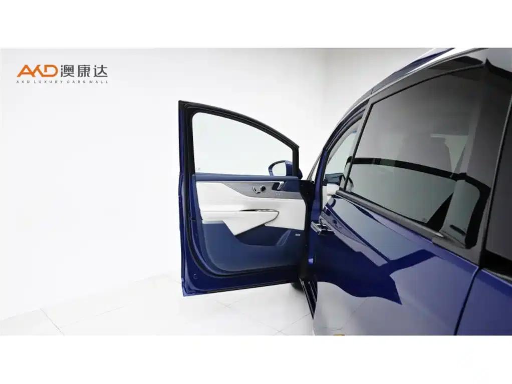 Buick GL8 PHEV 2024 Luxury Edition 6-seater — миниатюра 11