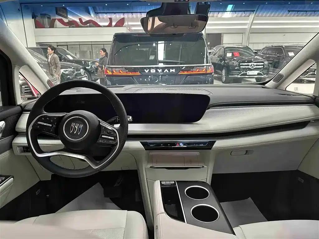 Buick GL8 PHEV 2024 Land Cruiser Premium Edition 7-Seater — миниатюра 12