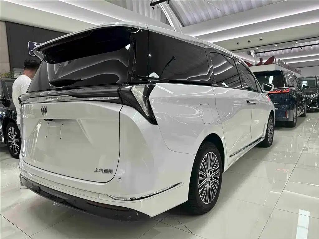 Buick GL8 PHEV 2024 Land Cruiser Premium Edition 7-Seater — миниатюра 14