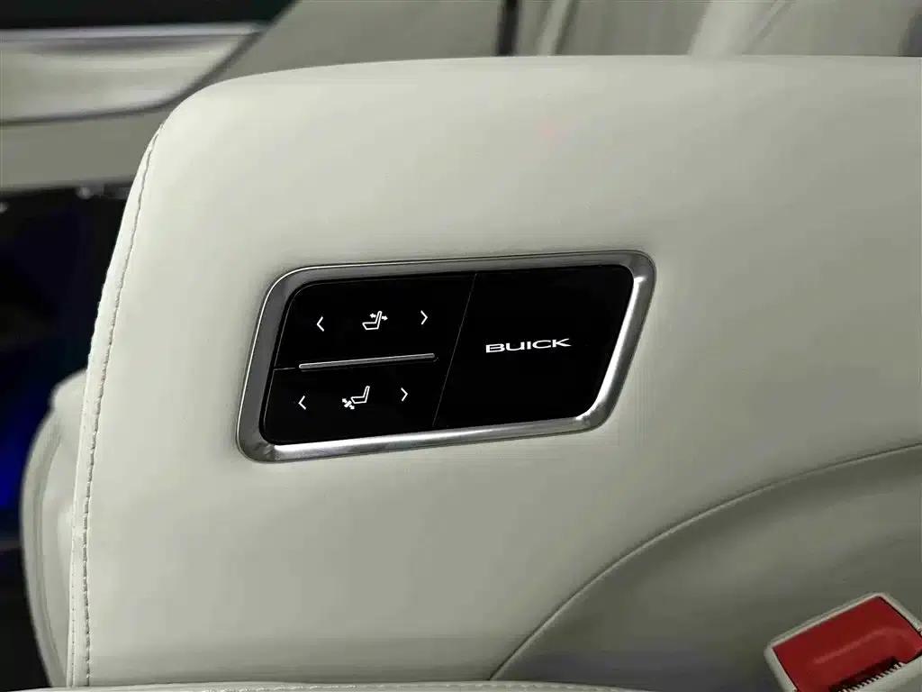 Buick GL8 PHEV 2024 Land Cruiser Premium Edition 7-Seater — миниатюра 8