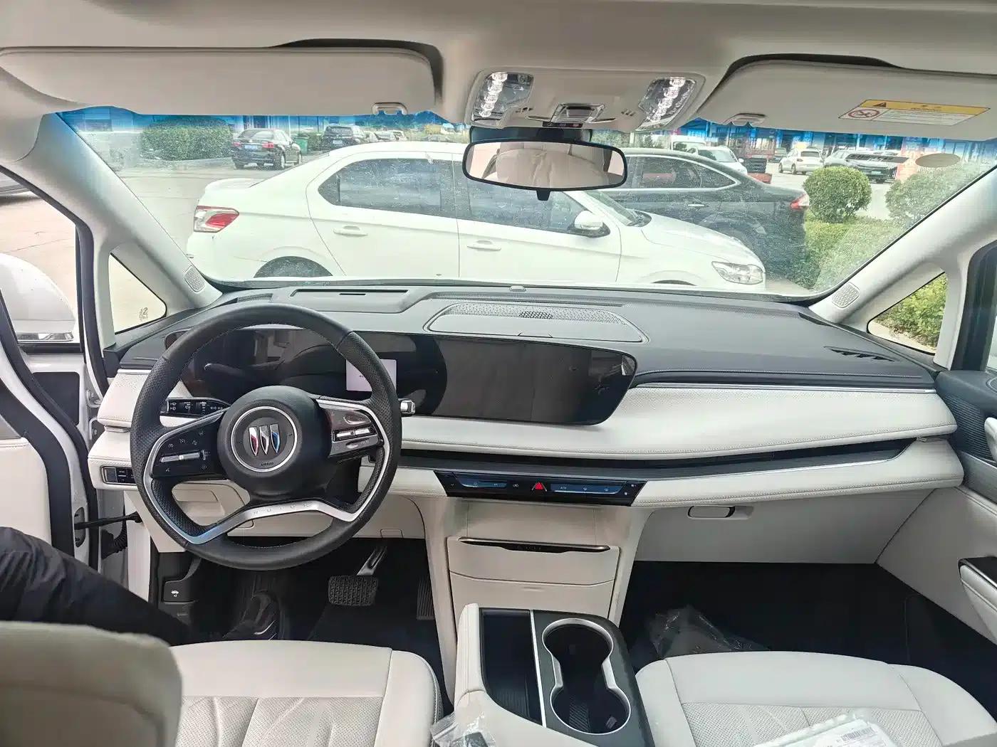 Buick GL8 PHEV 2024 Luxury Edition Smart Seat — миниатюра 4