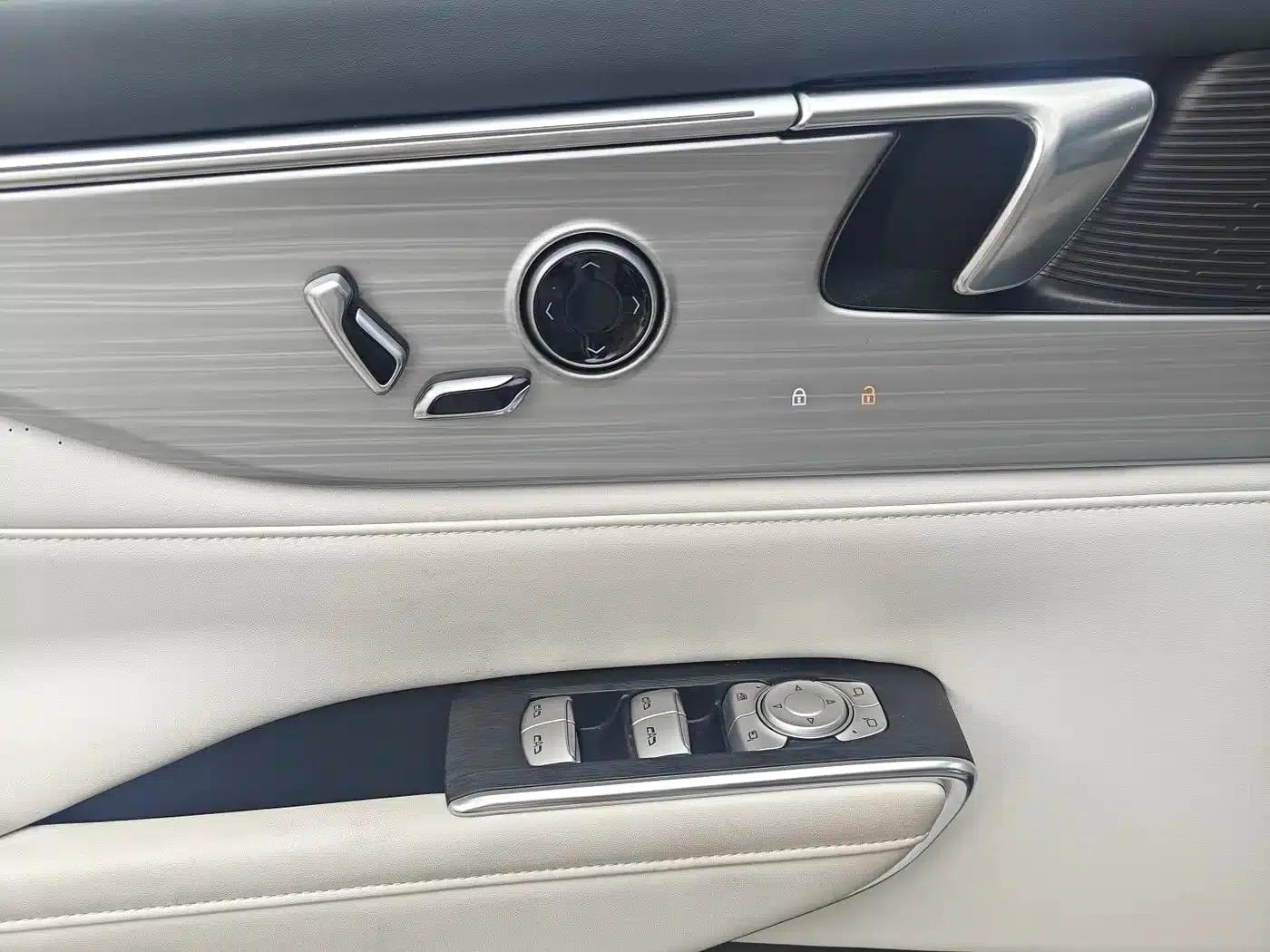 Buick GL8 PHEV 2024 Luxury Edition Smart Seat — миниатюра 6