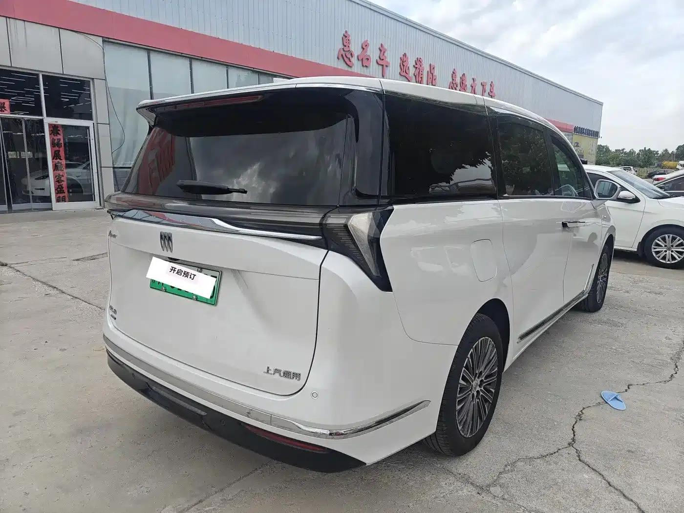 Buick GL8 PHEV 2024 Luxury Edition Smart Seat — миниатюра 10