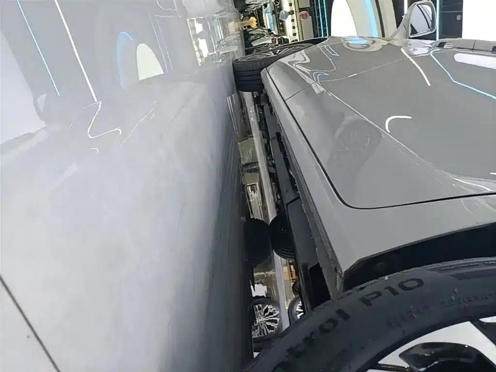 Buick GL8 PHEV 2025 Land Cruiser Premium Edition — миниатюра 22