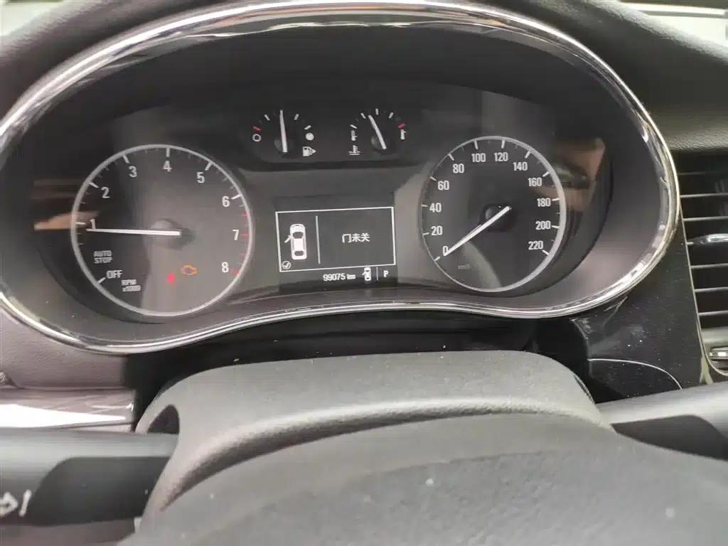 2017 Buick Encore 18T Automatic 2WD Urban Leading Edition — миниатюра 4
