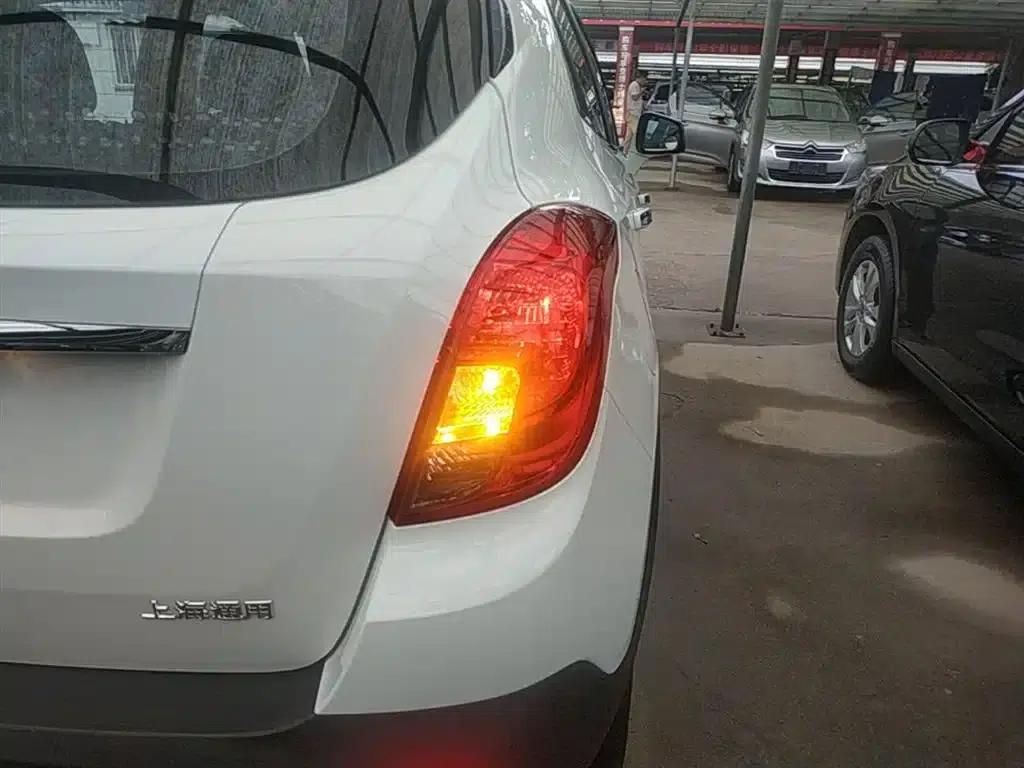 2015 Buick Encore 1.4T Automatic 2WD Urban Leading Edition — миниатюра 8