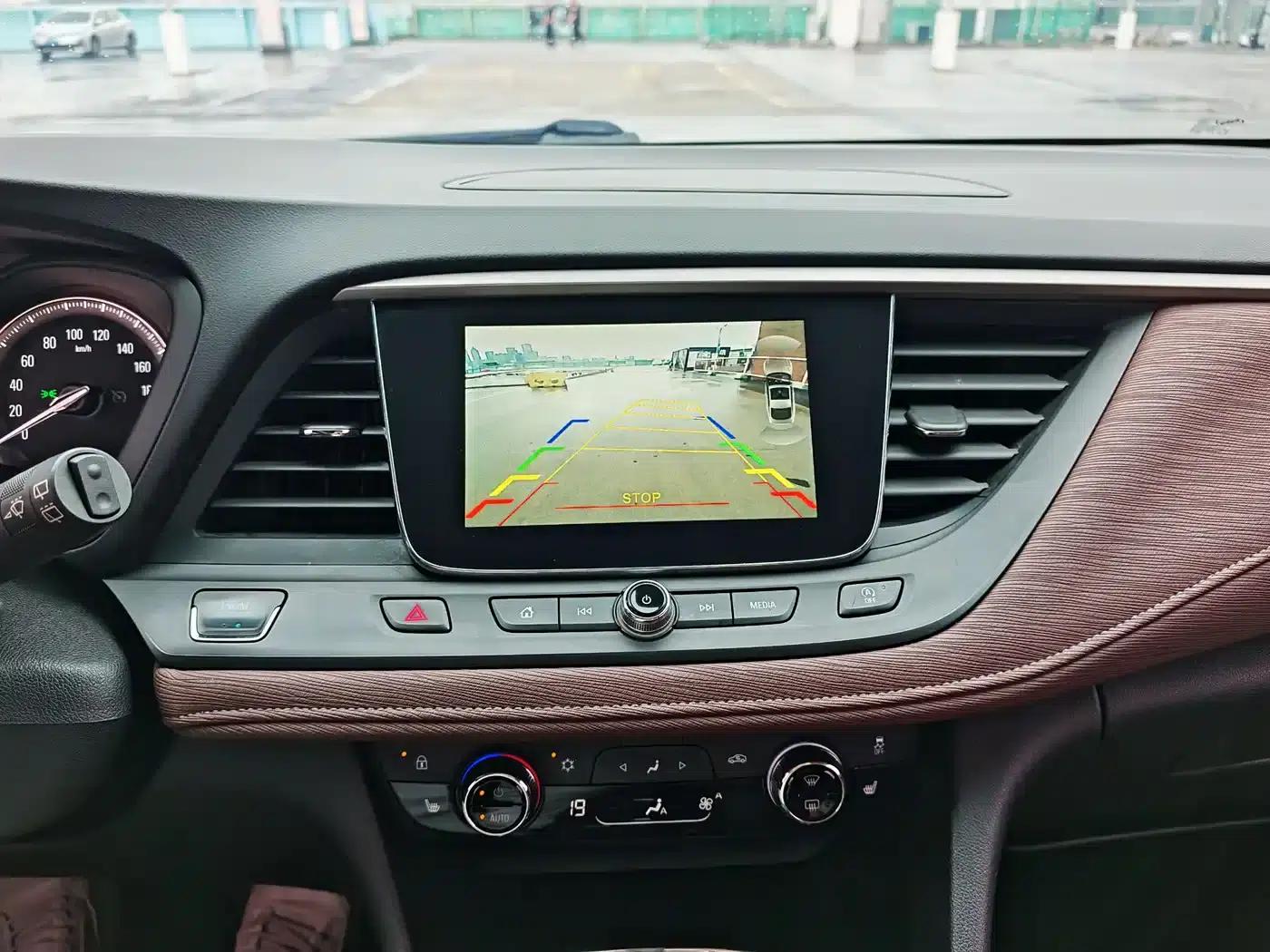 Buick GL6 2018 18T 6-seater Luxury — миниатюра 12
