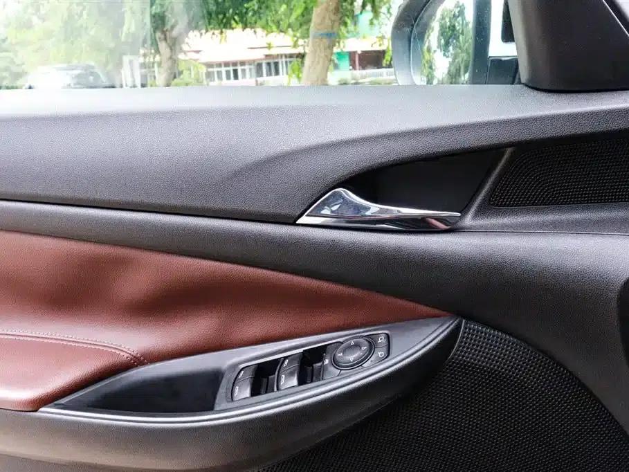 Buick GL6 2018 18T 6-seater Premium — миниатюра 14