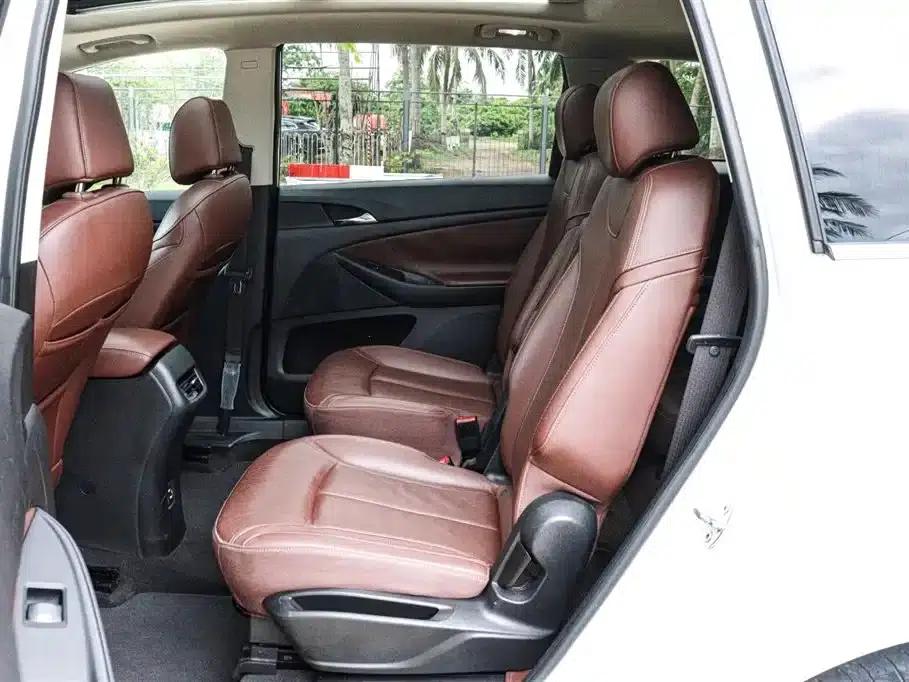 Buick GL6 2018 18T 6-seater Premium — миниатюра 17