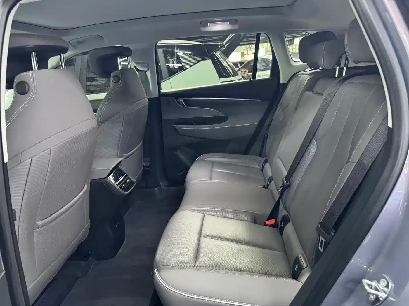 Buick E5 2023 Premium Standard Range Edition — миниатюра 8