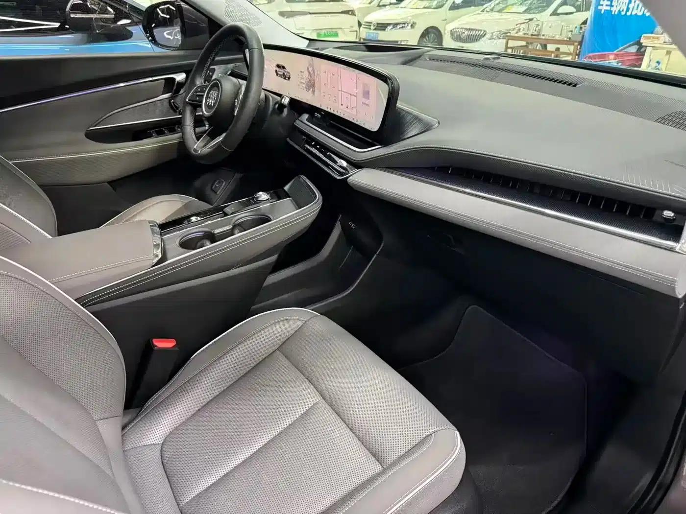 Buick E5 2023 Premium Standard Range Edition — миниатюра 10