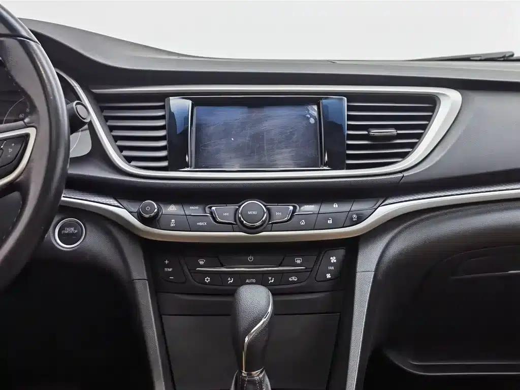 Buick Verano 2019 18T Automatic Connected Flagship Model (China VI Emission Standard) — миниатюра 12