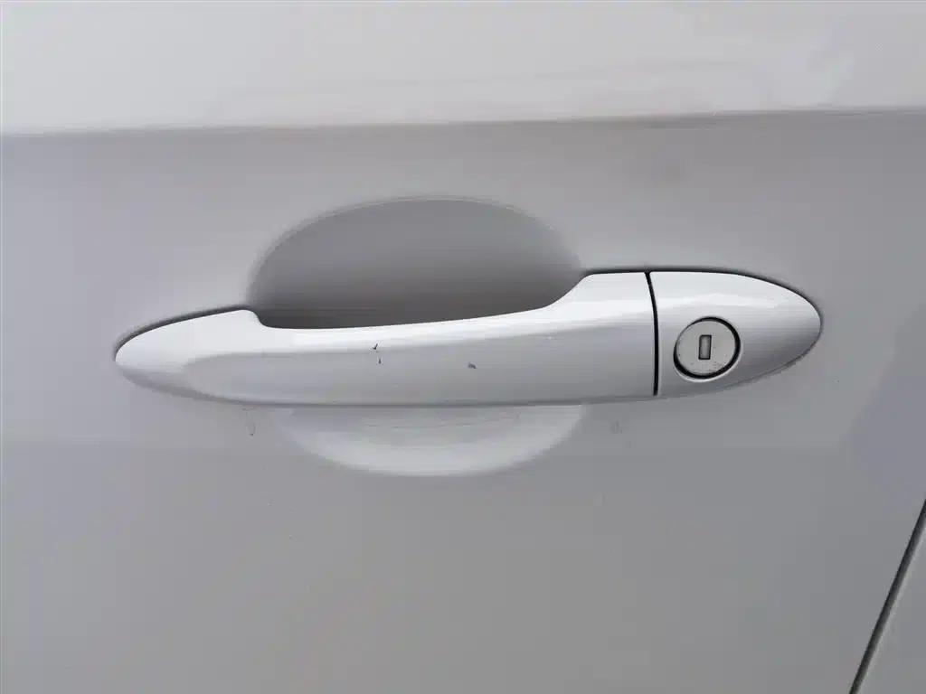 Buick Verano 2019 18T Automatic Connected Flagship Model (China VI Emission Standard) — миниатюра 18