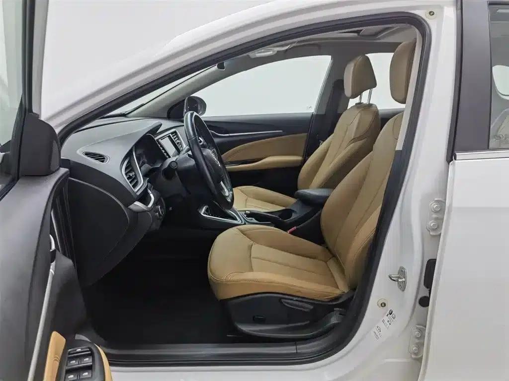 Buick Verano 2019 18T Automatic Connected Flagship Model (China VI Emission Standard) — миниатюра 10