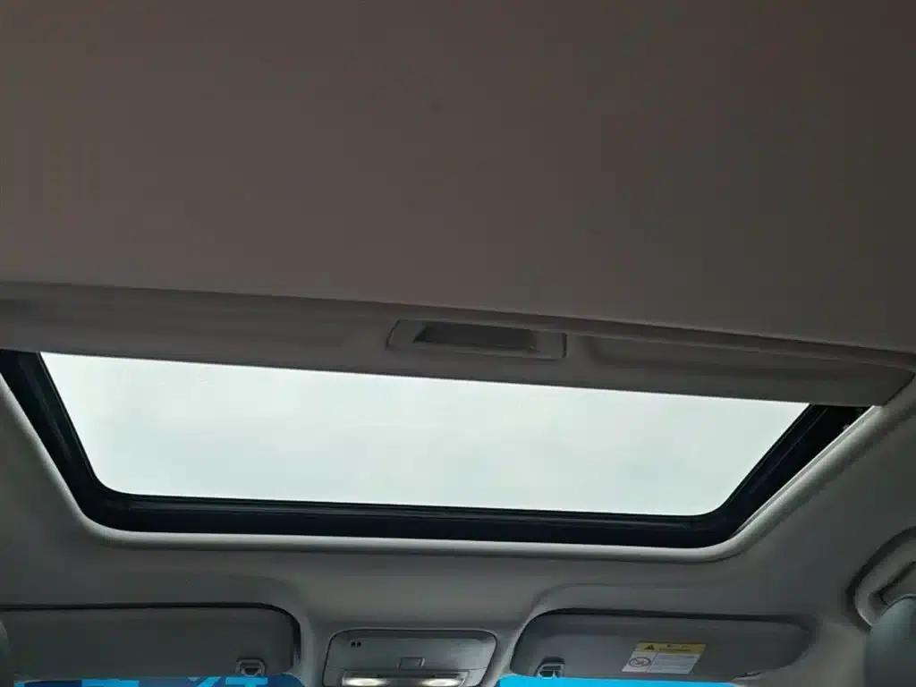Buick Verano 2019 18T Automatic Connected Elite Model (China VI Emission Standard) — миниатюра 18