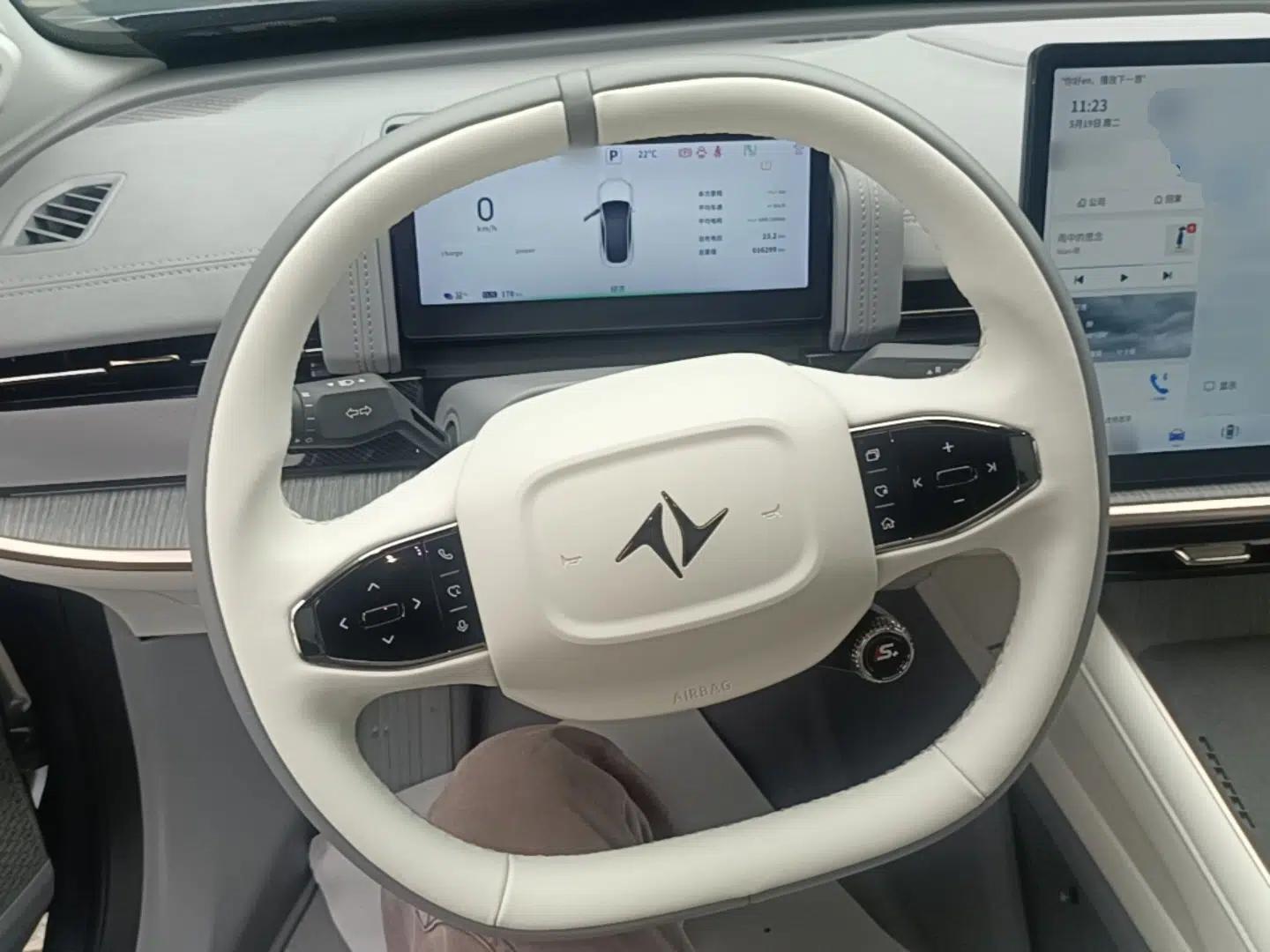 Dongfeng eπ eπ007 2024 Pure Electric 540 All-Wheel Drive Max Edition — миниатюра 13