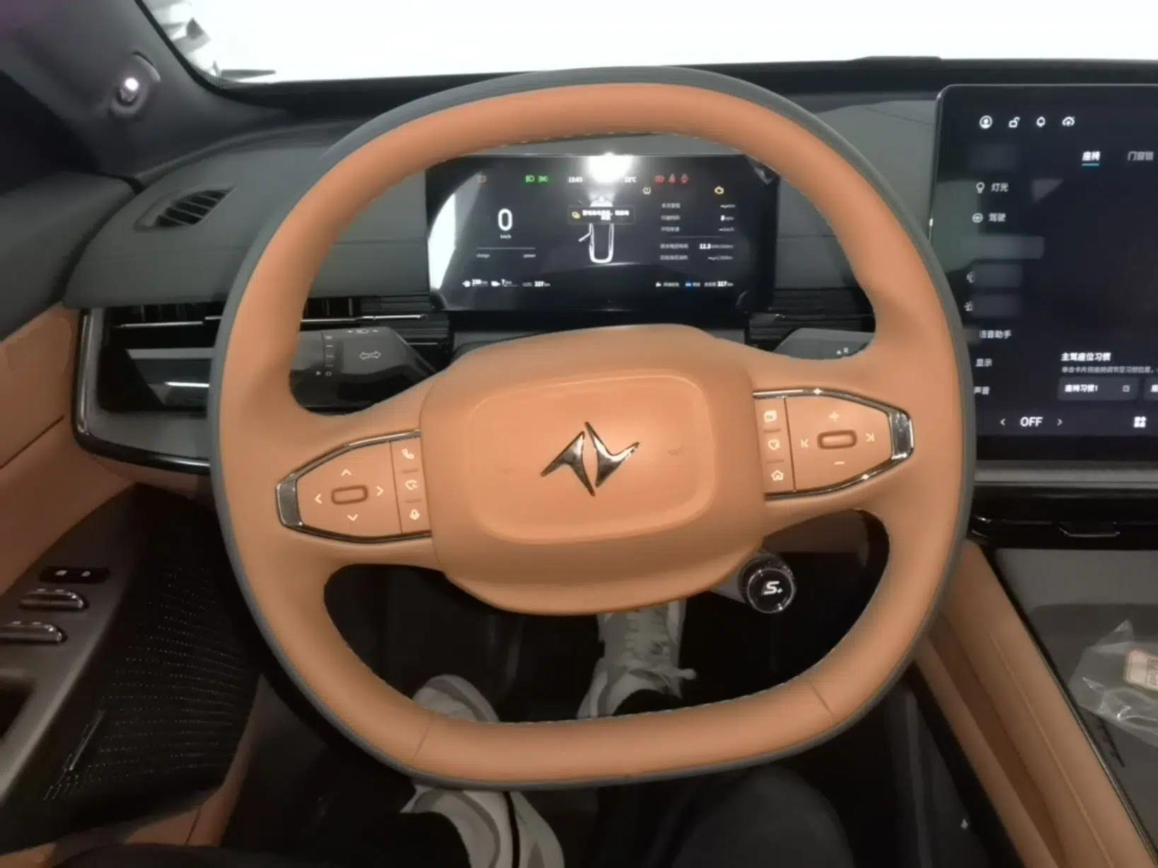 Dongfeng eπ eπ007 2024 200Pro Range-Extended Version — миниатюра 14
