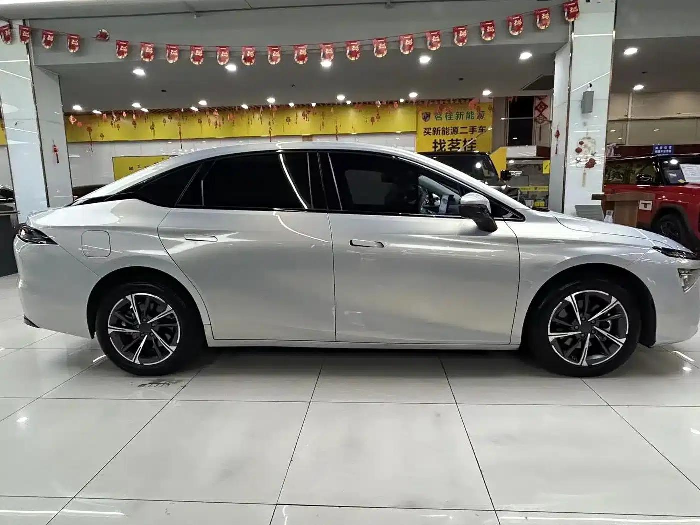 AION S MAX 2024 70 Executive Edition — миниатюра 4