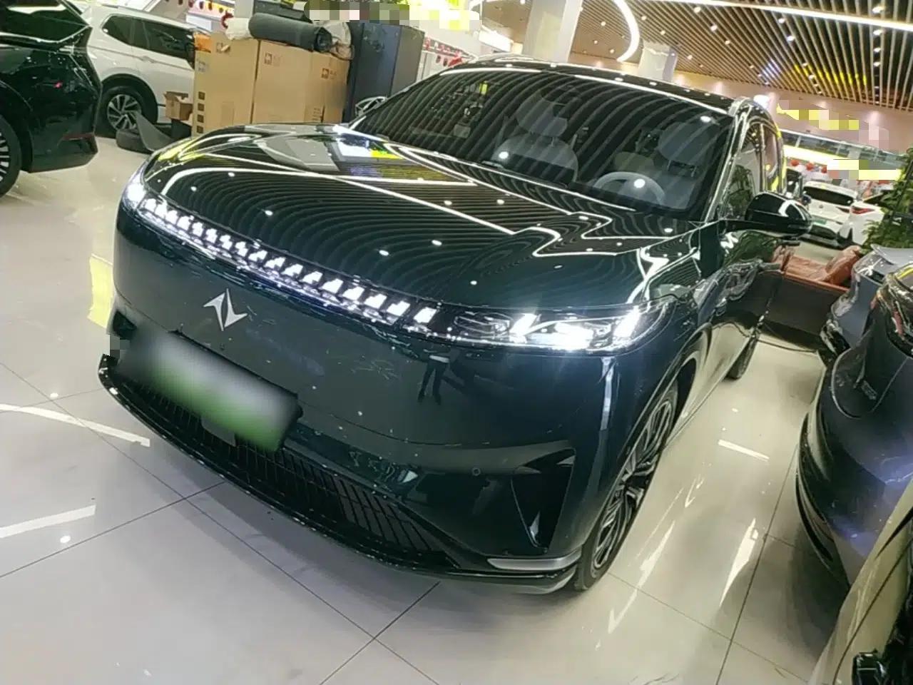 Dongfeng eπ eπ008 2026 Model Six-Seat Range-Extended Family Edition — миниатюра 1