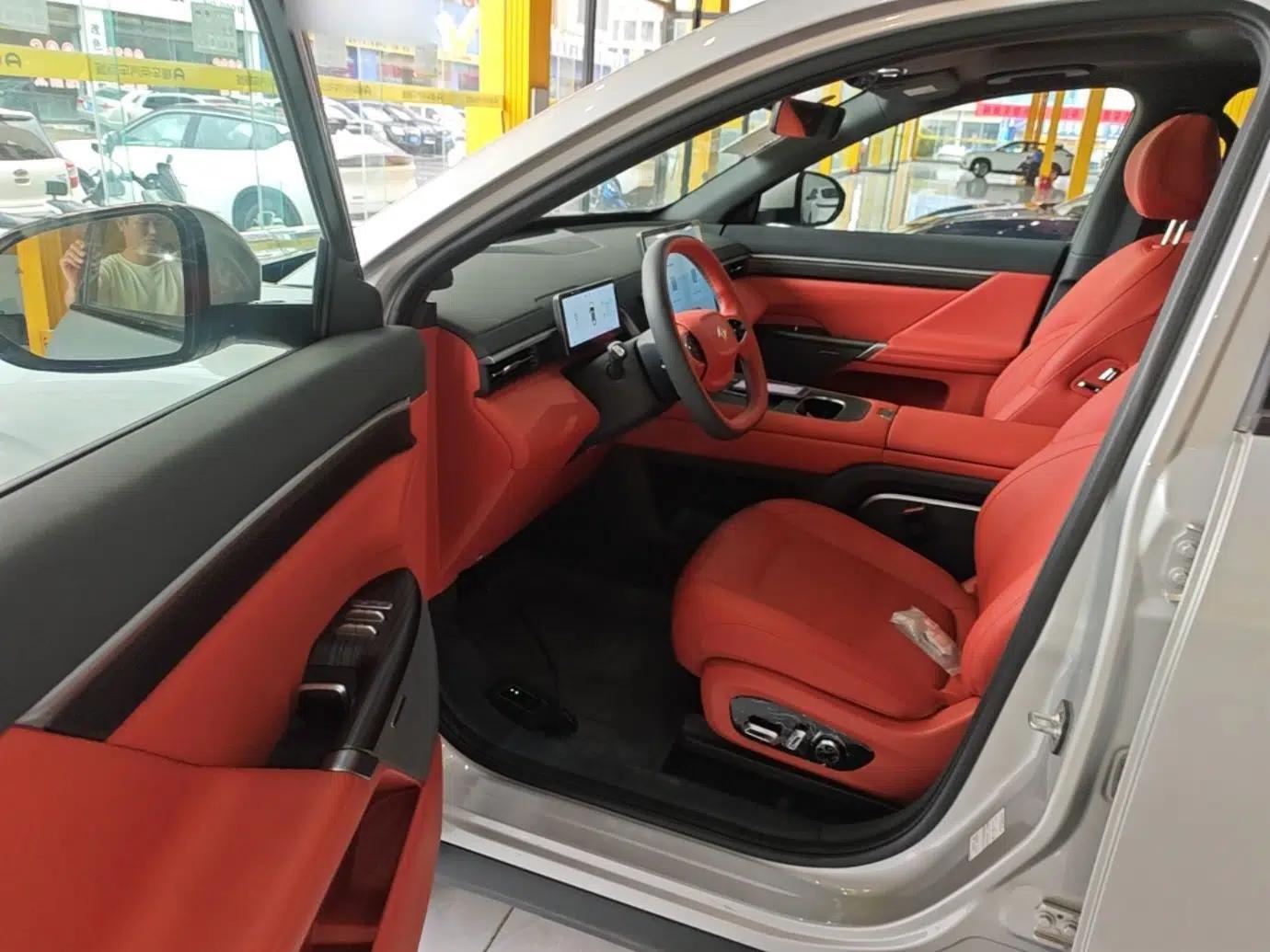 Dongfeng eπ eπ008 2024 636Max All-Electric Version 6 Seats — миниатюра 19