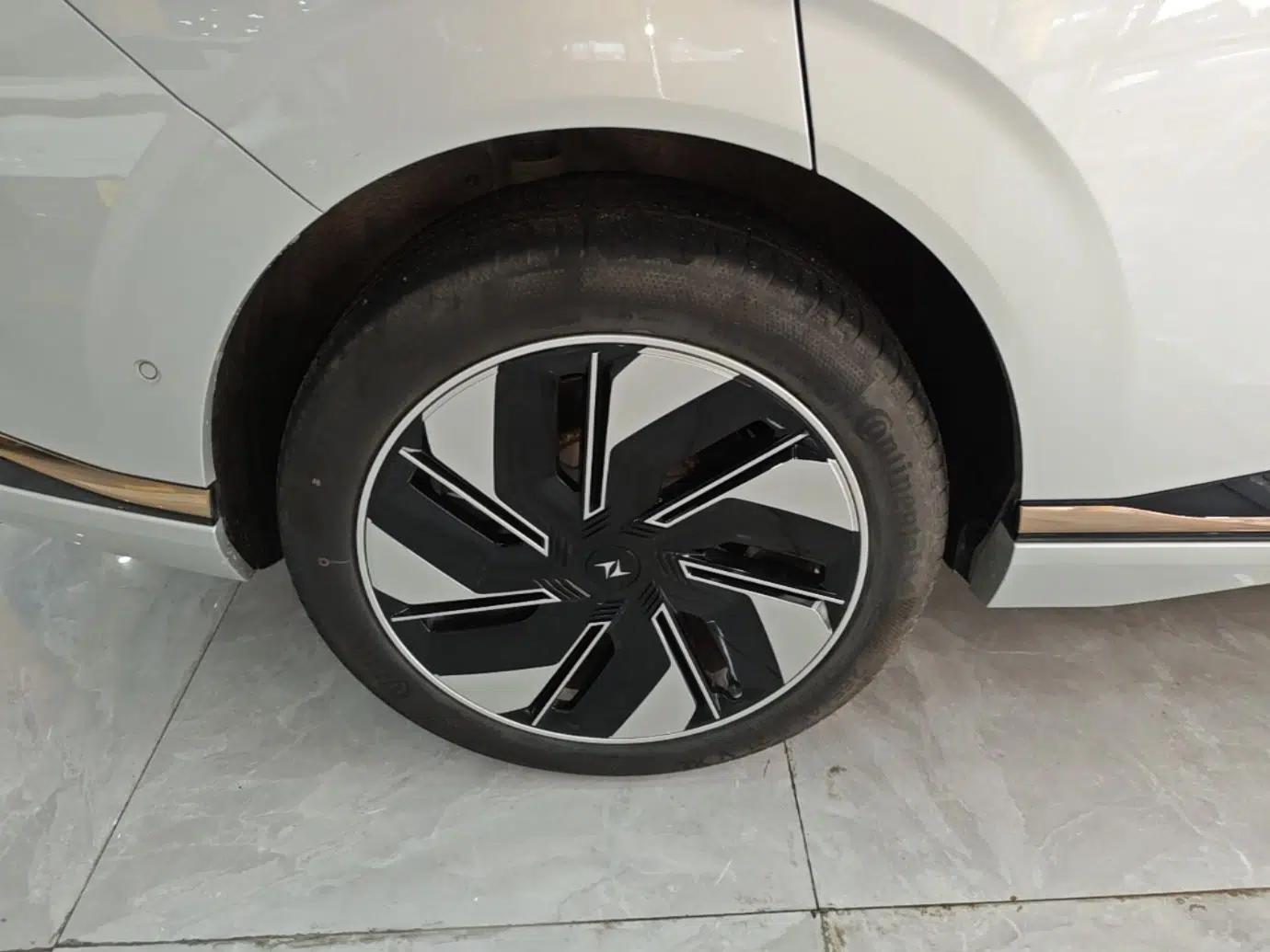Dongfeng eπ eπ008 2024 636Max All-Electric Version 6 Seats — миниатюра 10
