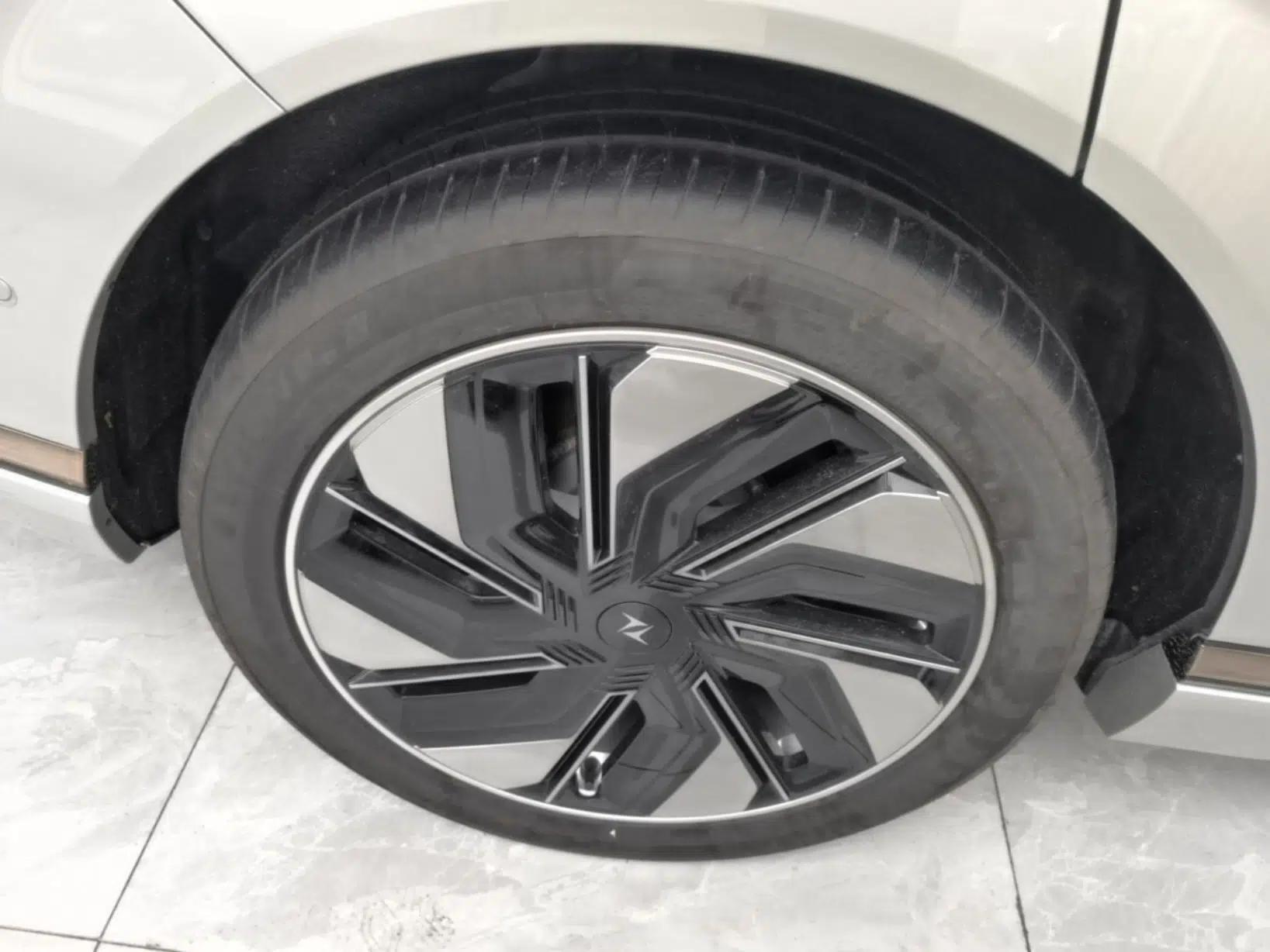 Dongfeng eπ eπ008 2024 210Max Range-Extended Version 6 Seats — миниатюра 10