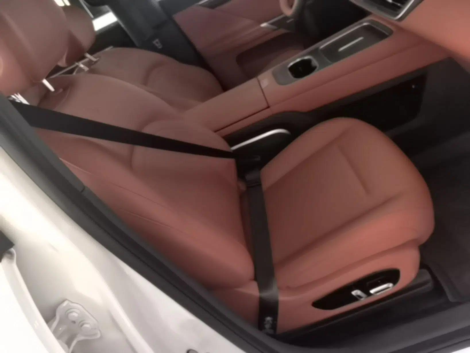 Dongfeng eπ eπ008 2024 636Max All-Electric Version 6 Seats — миниатюра 23
