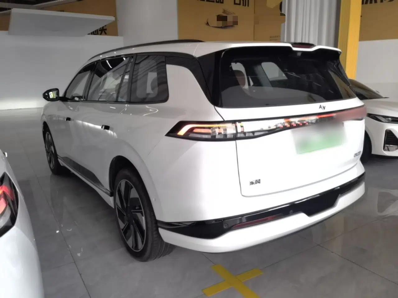 Dongfeng eπ eπ008 2024 636Max All-Electric Version 6 Seats — миниатюра 7