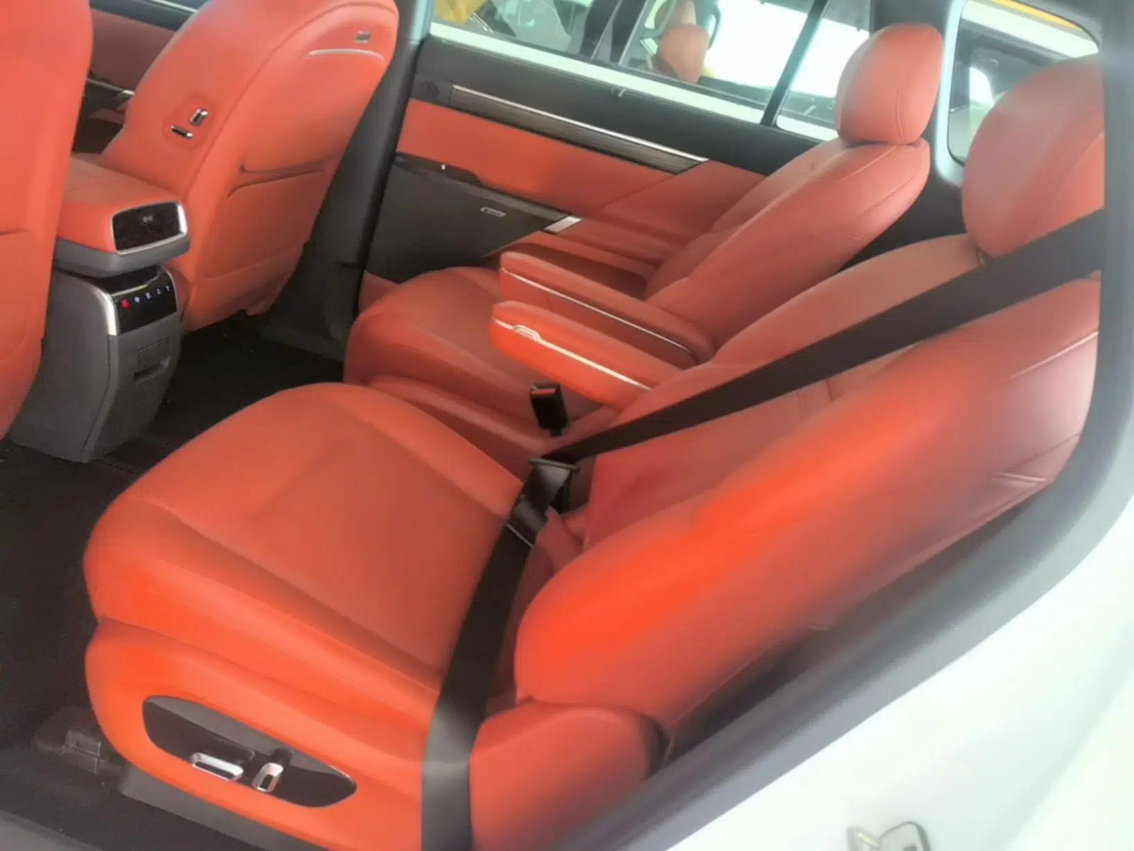 Dongfeng eπ eπ008 2024 636Max All-Electric Version 6 Seats — миниатюра 19