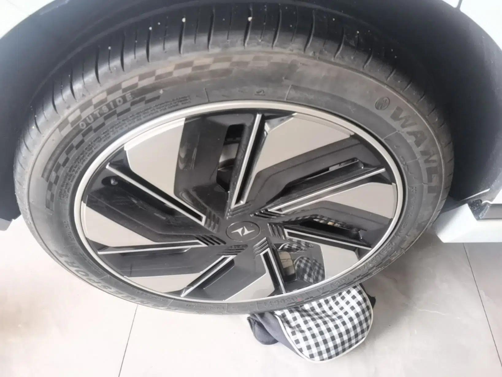 Dongfeng eπ eπ008 2024 636Max All-Electric Version 6 Seats — миниатюра 10