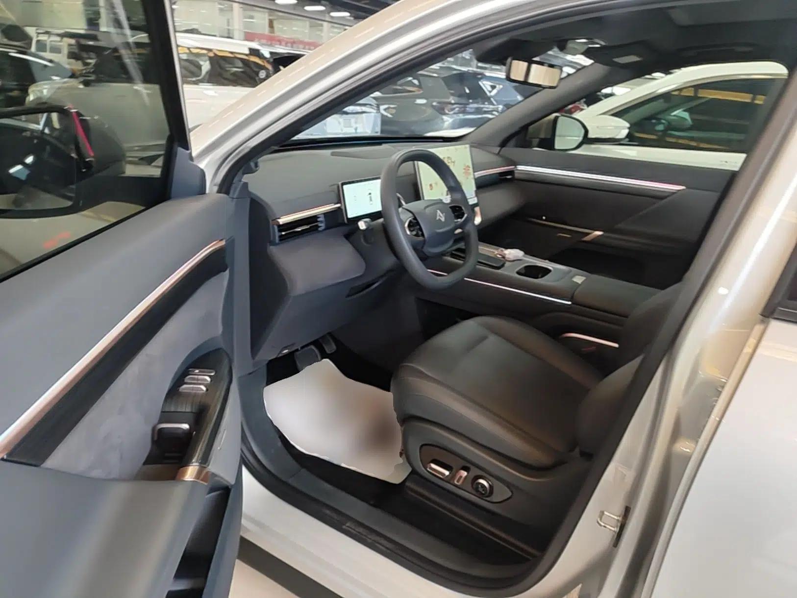 Dongfeng eπ eπ008 2024 210Max Range-Extended Version 6 Seats — миниатюра 19