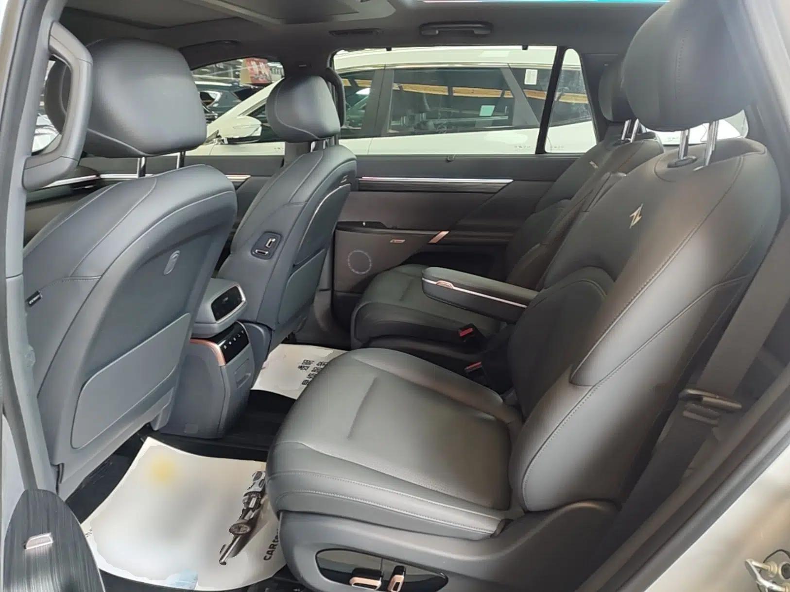 Dongfeng eπ eπ008 2024 210Max Range-Extended Version 6 Seats — миниатюра 20