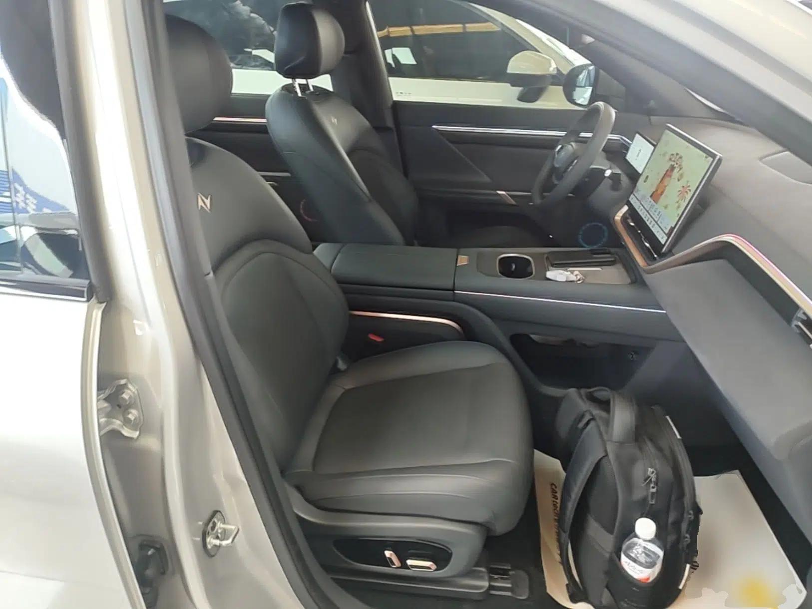 Dongfeng eπ eπ008 2024 210Max Range-Extended Version 6 Seats — миниатюра 23