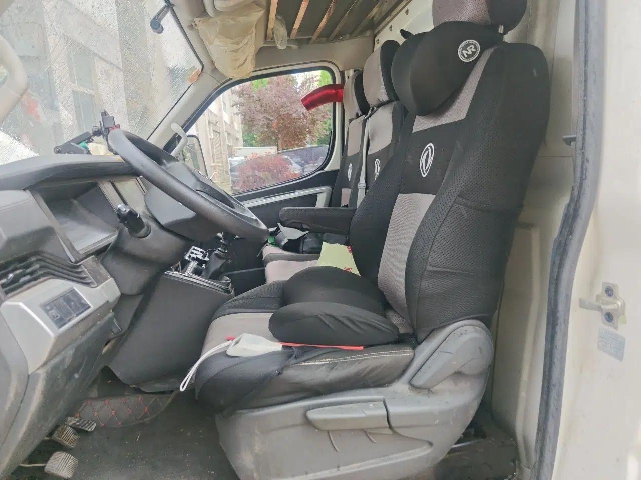 Dongfeng Yufeng 2023 V9+ 2.3T Manual Rear-Drive Cargo Van with Dual Rear Tires 3-Seater — миниатюра 16