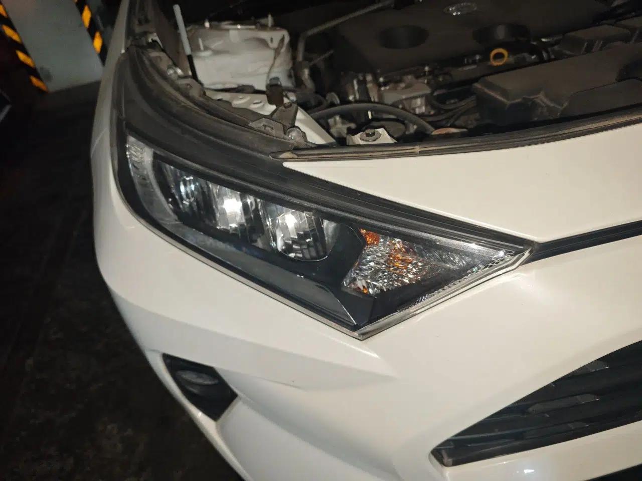 Toyota RAV4 2020 2.0L CVT Two-Wheel Drive Urban Edition — миниатюра 7