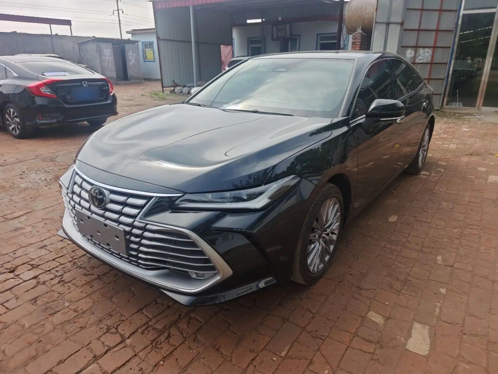 Toyota Avalon 2024 2.0L Luxury Edition — миниатюра 1