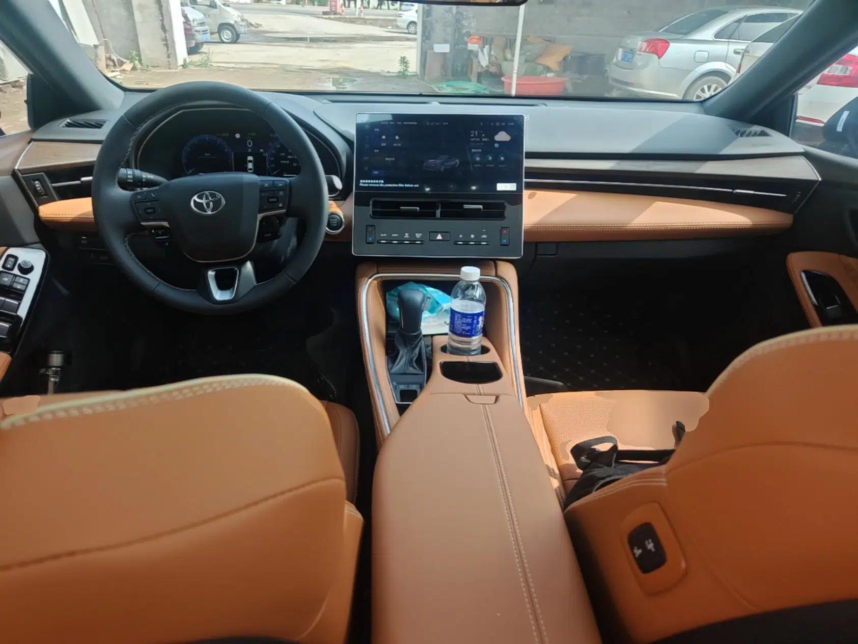Toyota Avalon 2024 2.0L Luxury Edition — миниатюра 13