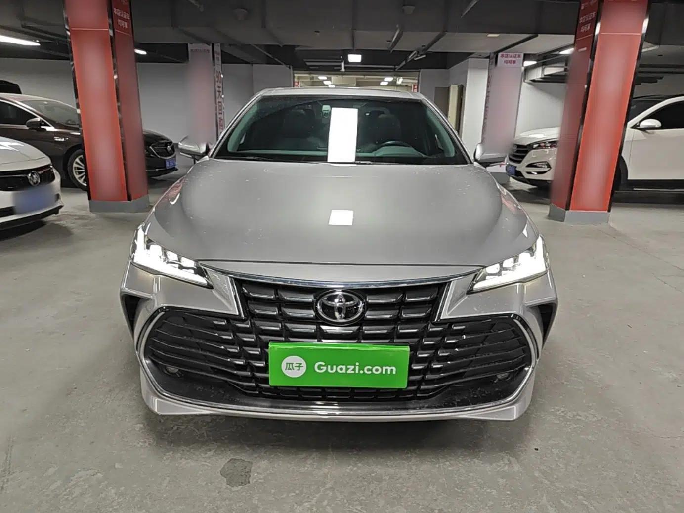Toyota Avalon 2023 2.0L Luxury Edition — миниатюра 2