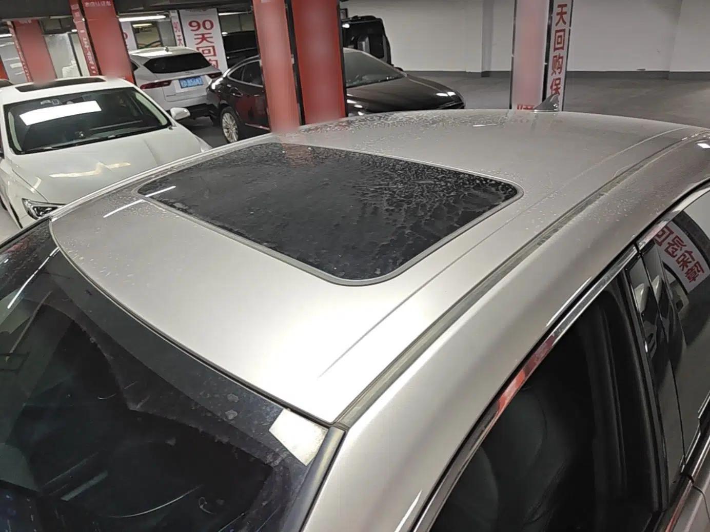 Toyota Avalon 2023 2.0L Luxury Edition — миниатюра 11