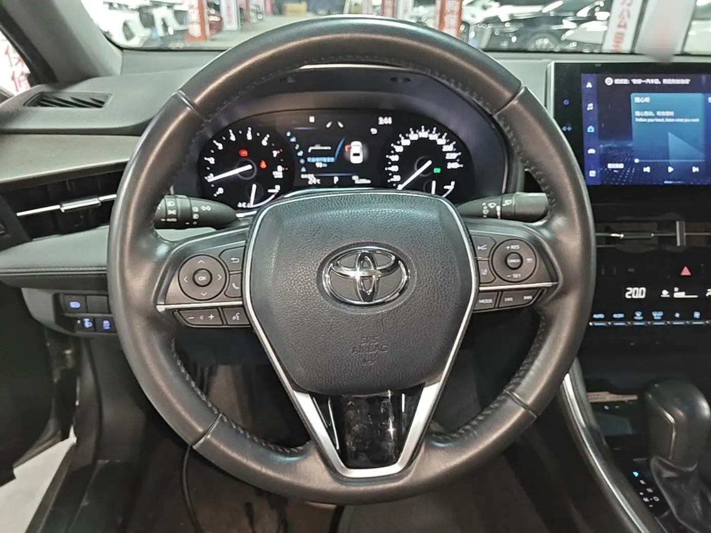 Toyota Avalon 2023 2.0L Luxury Edition — миниатюра 14