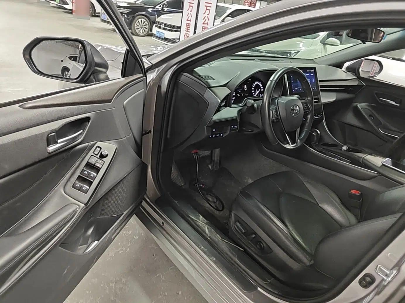 Toyota Avalon 2023 2.0L Luxury Edition — миниатюра 19