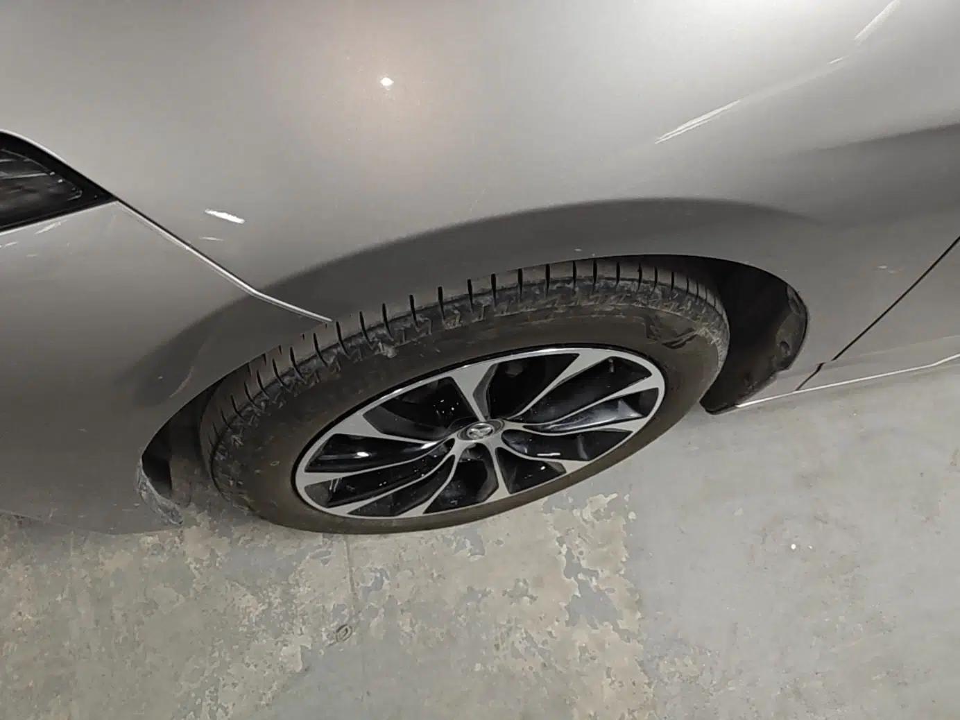 Toyota Avalon 2023 2.0L Luxury Edition — миниатюра 8