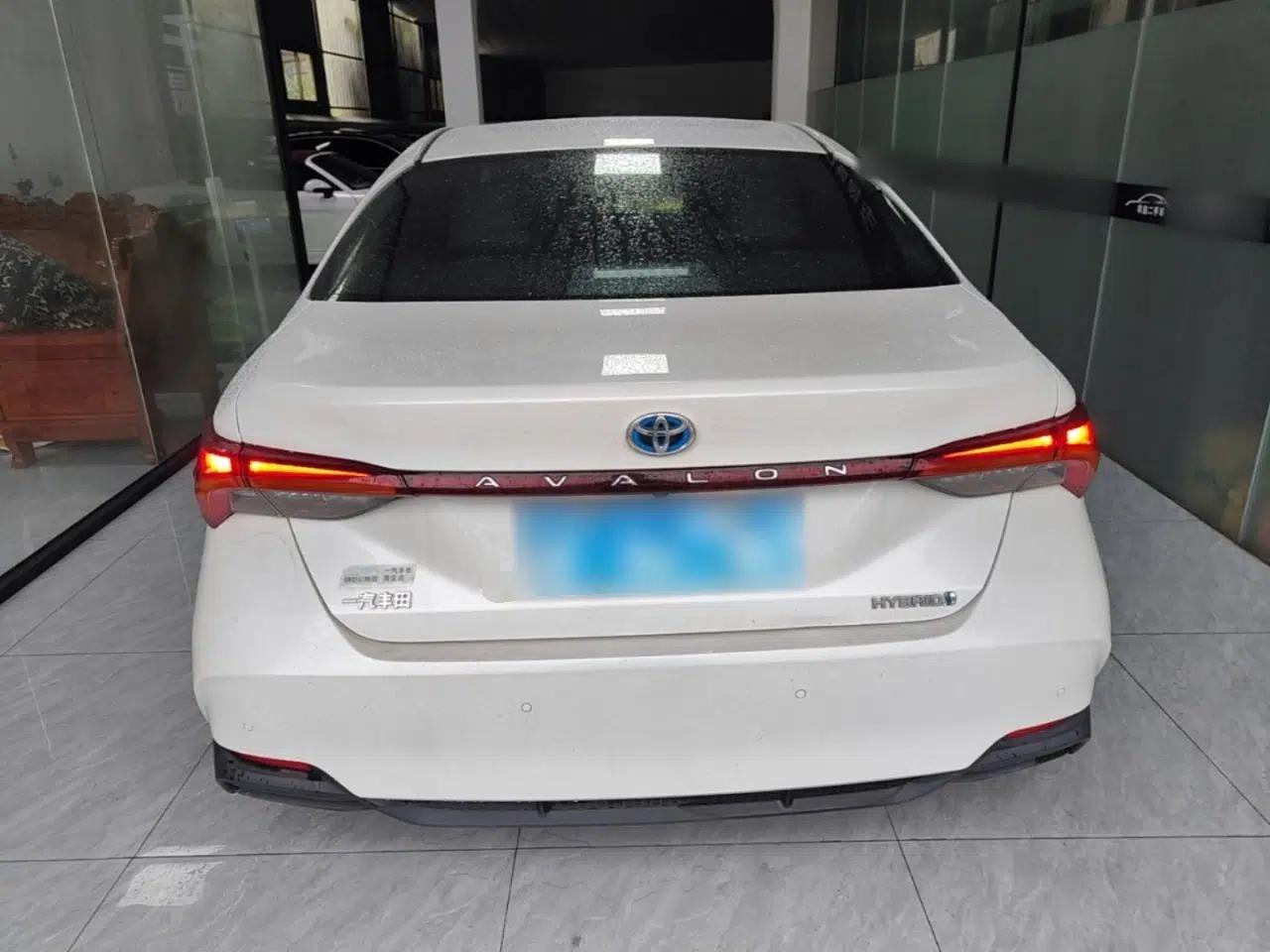 Toyota Avalon 2019 Dual-Engine 2.5L Luxury Edition China VI Standard — миниатюра 5