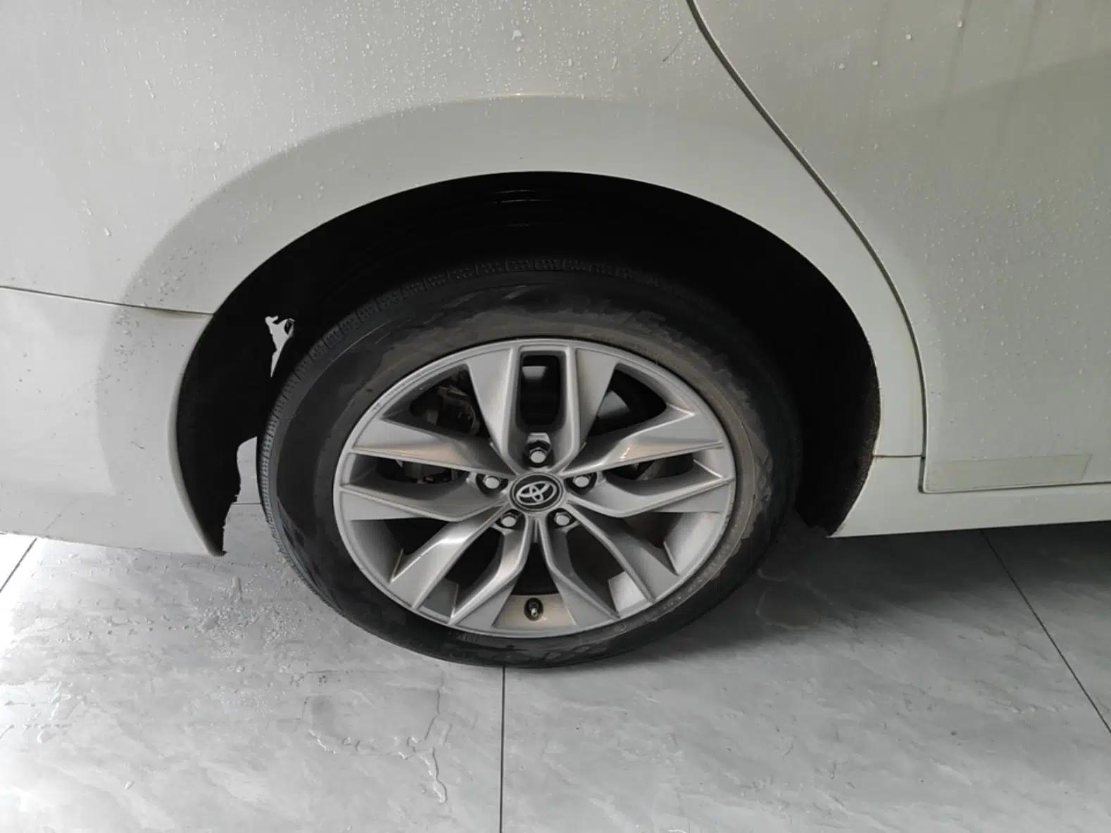 Toyota Avalon 2019 Dual-Engine 2.5L Luxury Edition China VI Standard — миниатюра 10