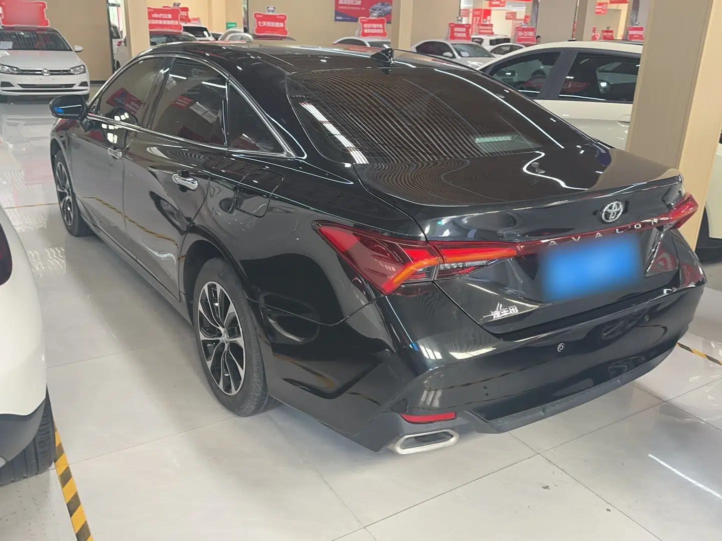 Toyota Avalon 2022 2.0L Luxury Edition — миниатюра 7