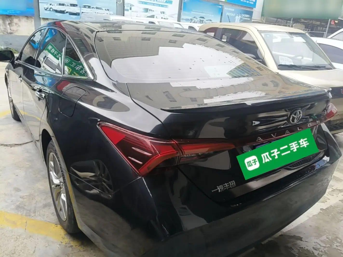 Toyota Avalon 2021 2.5L Luxury Edition — миниатюра 7