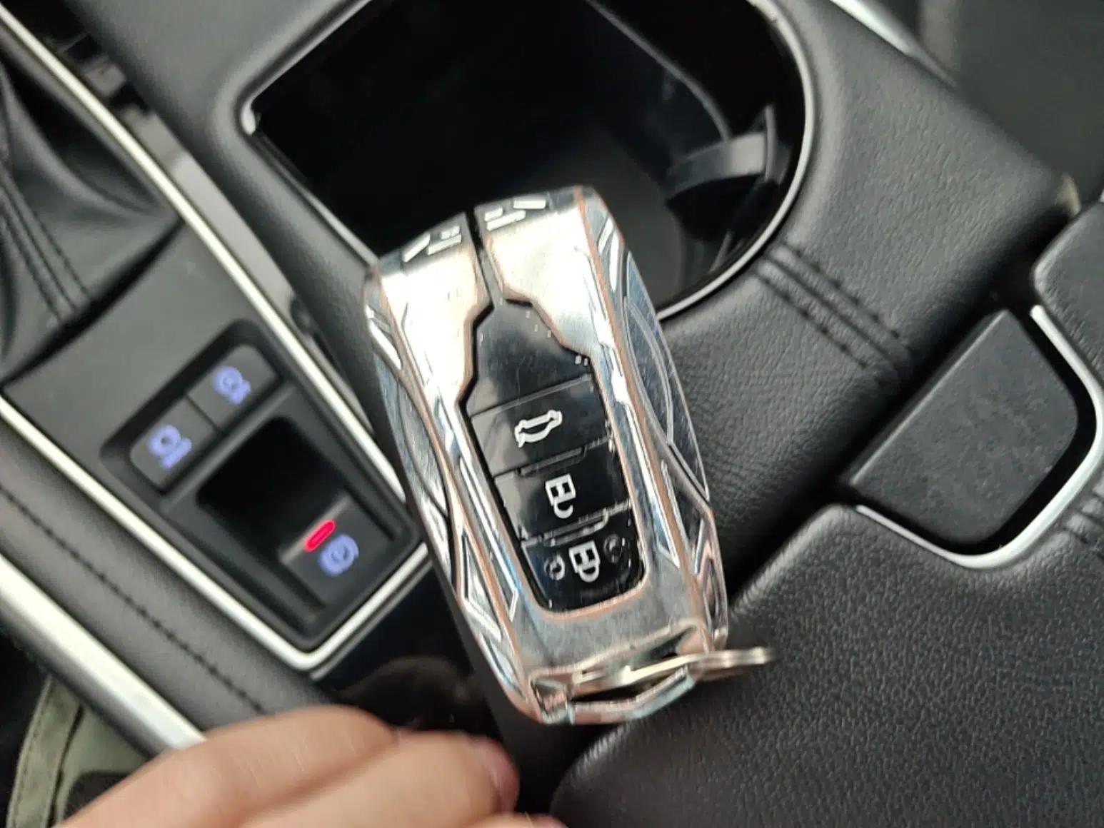 Toyota Avalon 2023 2.0L Premium Edition — миниатюра 12
